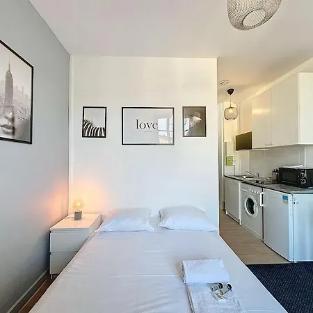 Cosy Emile Zola 3 Apartment *